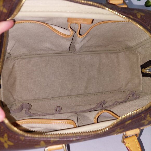 Louis Vuitton Deauville Monogram Canvas Bag - Picture 14 of 15